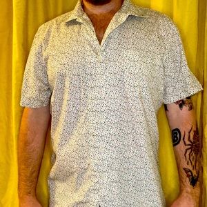 100% Organic Cotton Flower Pattern Button Up (L)